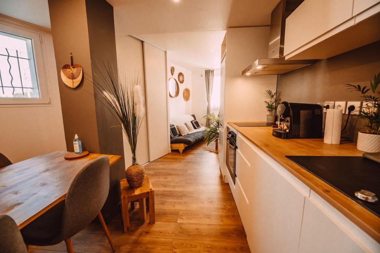 La Casa Bali Apartment Irigny Luaran gambar